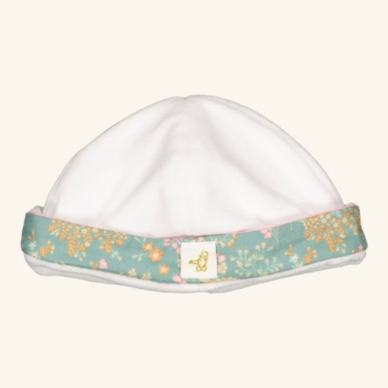 Un joli bonnet tout doux pour la maternité. On note le côté moelleux et douillet de ce petit bonnet